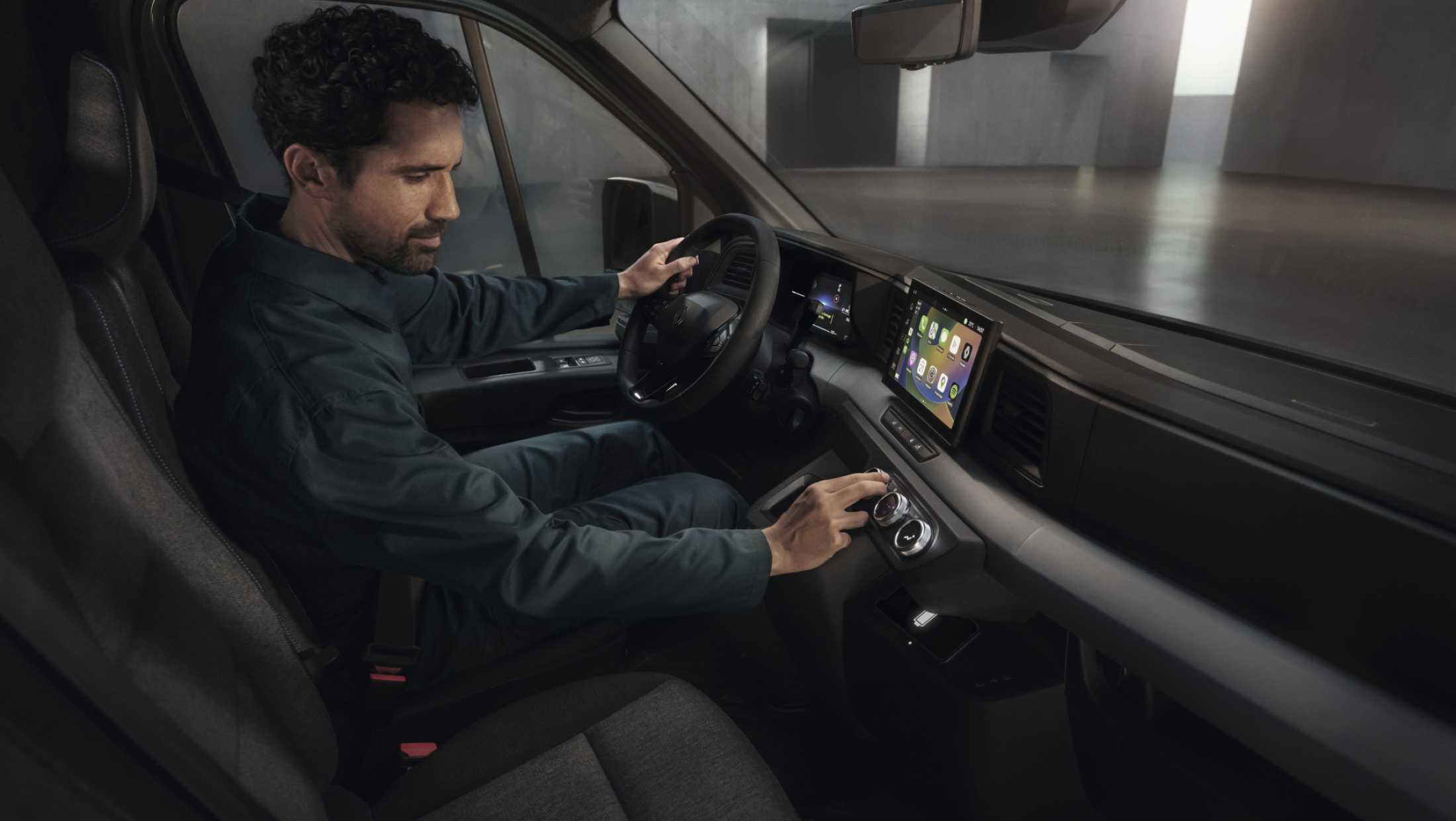 Renault Master - OpenR Link-multimediasysteem met  10-inch touchscreen en Android Auto en Apple CarPlay en geïntegreerde Google-functies