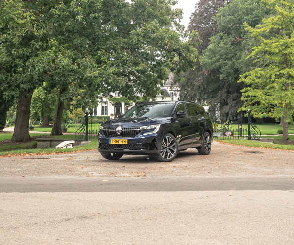 Nieuwe Renault Espace - . Een elegante, efficiënte hightech SUV voor het gehele gezin
