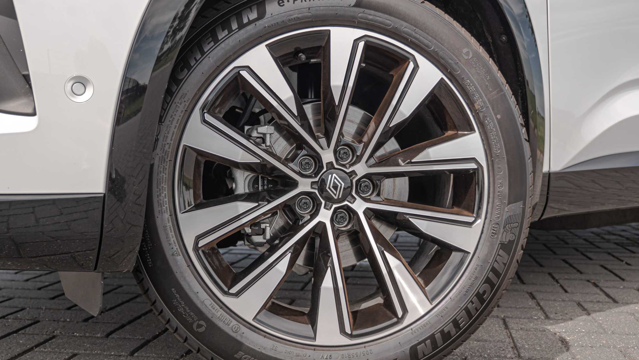 ABD Renault - Austral voorraadactie - Lichtmetalen wielen 19 Komah