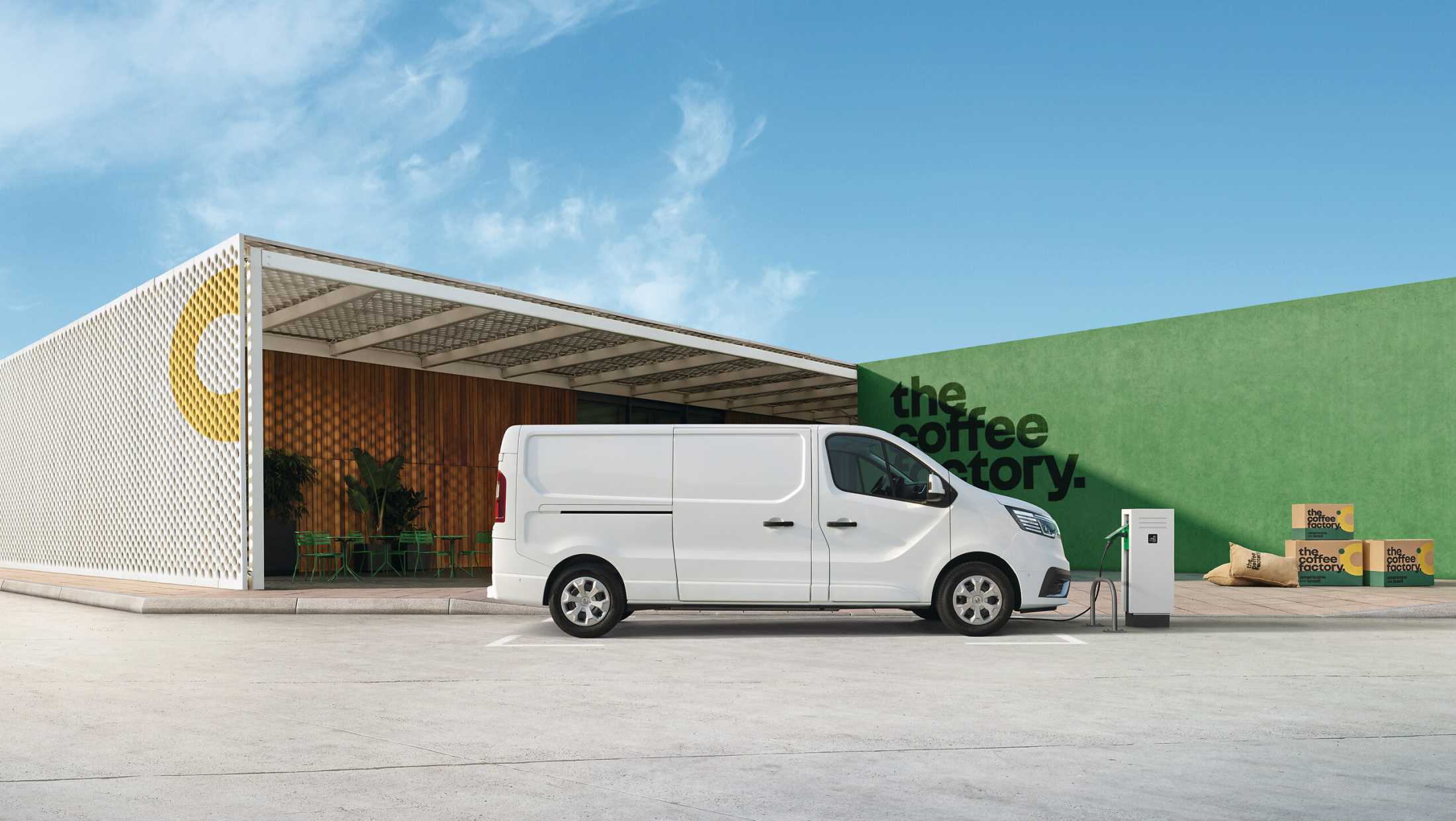 04-Nieuwe-Renault-Trafic-E-Tech-electric-maakt-aanbod-elektrische-bedrijfswagens-compleet.jpg