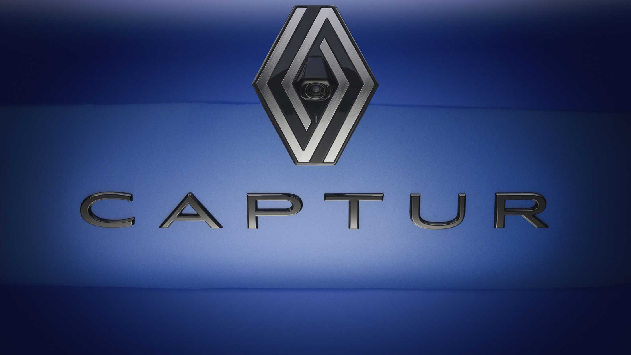 New Captur - Achterkant logo