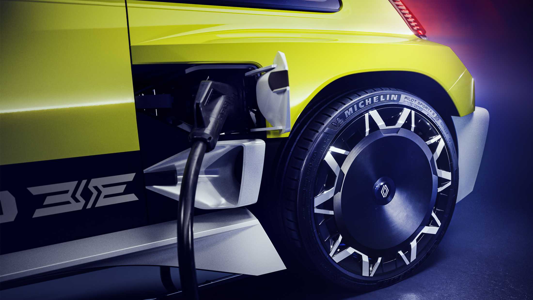 Renault 5 Turbo 3E - laadpunt