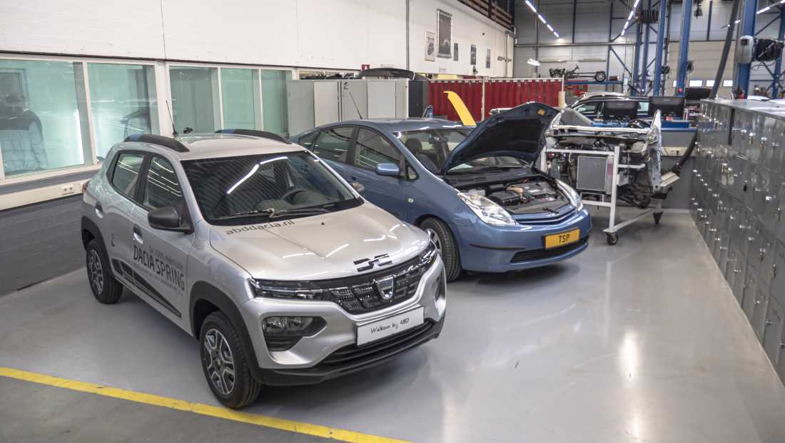 Onthulling Friesland nieuwe Dacia Spring 