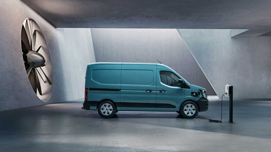 ABD Renault - Nieuwe Master - Zijkant